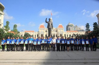 Liên hoan Thủ lĩnh thanh niên công nhân
