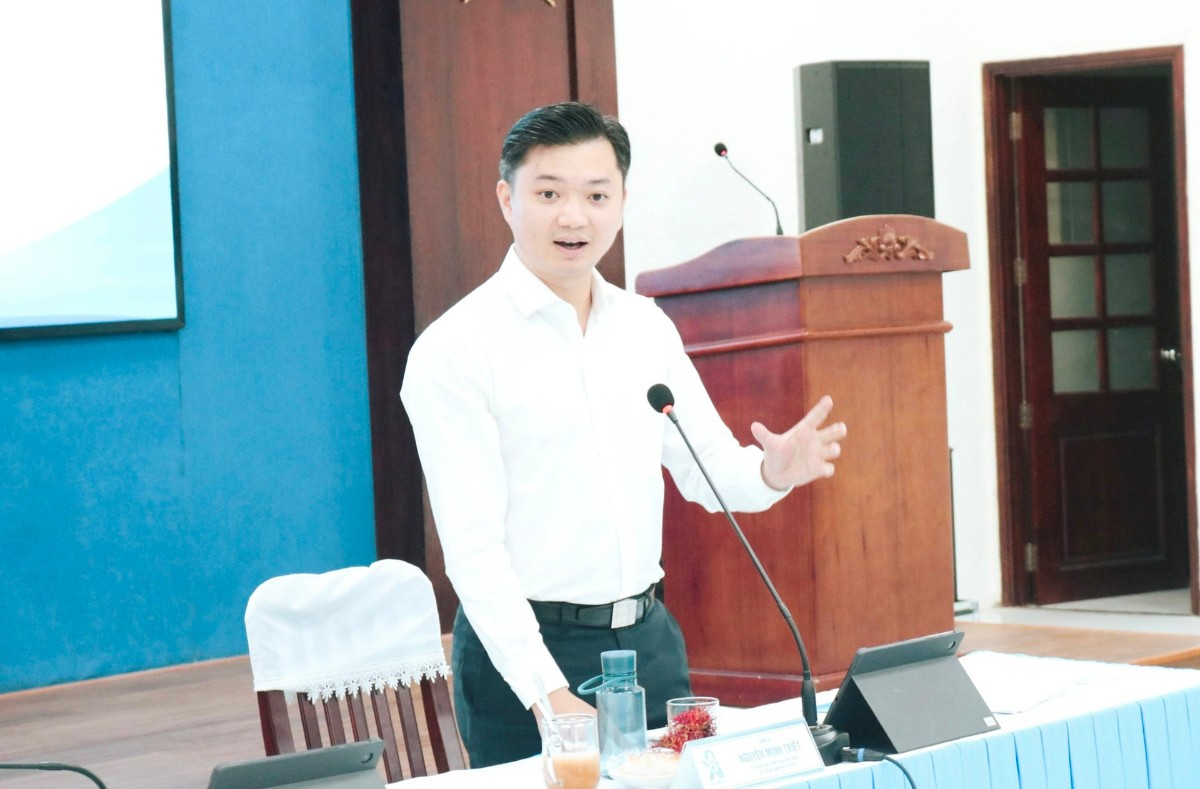 Đồng chí Nguyễn Minh Triết phát biểu tổng kết Hội nghị